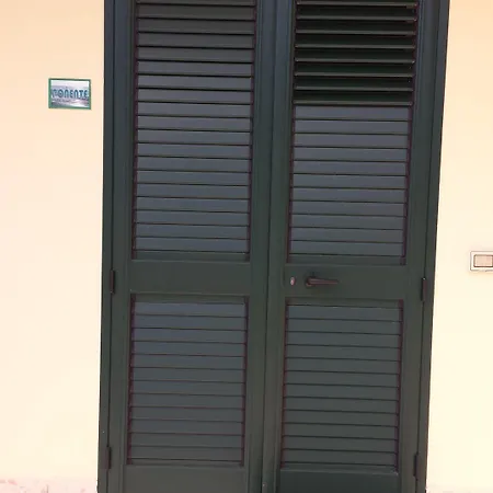 Vento Dell'est San Cataldo (Apulia)