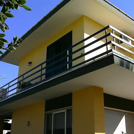 Alojamento de Acomodação e Pequeno-almoço Vento Dell'est