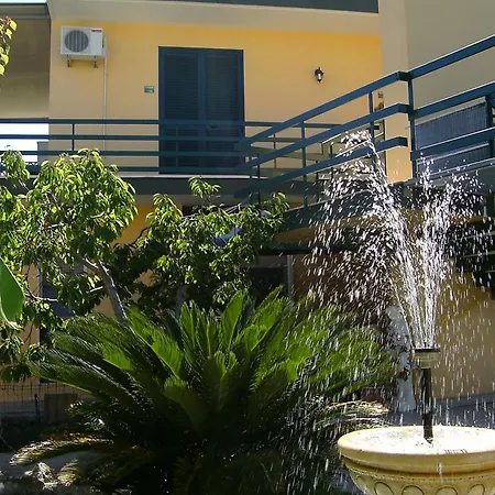 Bed & Breakfast Vento Dell'est San Cataldo (Apulia)