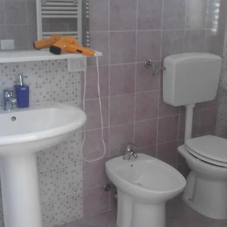 Vento Dell'est לינה וארוחת בוקר סן קטאלדו