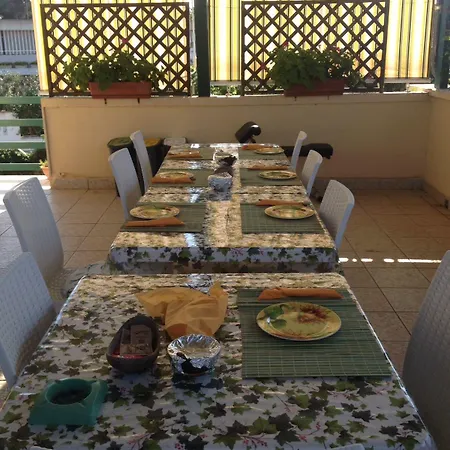 לינה וארוחת בוקר Vento Dell'est 3*