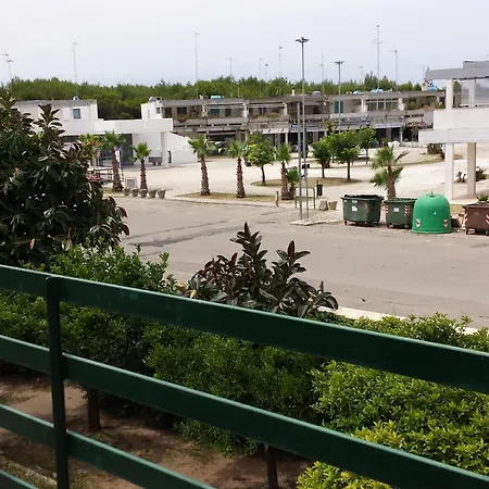 Alojamento de Acomodação e Pequeno-almoço Vento Dell'est San Cataldo (Apulia)