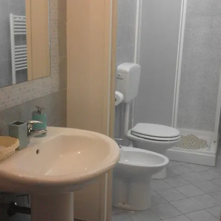 Alojamento de Acomodação e Pequeno-almoço Vento Dell'est